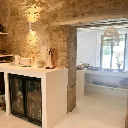 펜션 Architect's House With Pool Near Uzes *