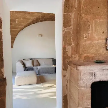 Architect's House With Pool Near Uzes Hébergement de vacances