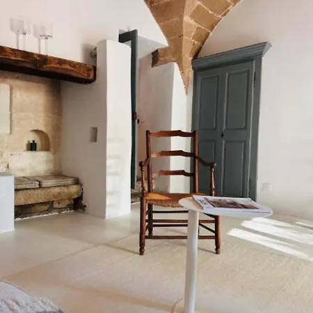 Architect's House With Pool Near Uzes * Saint-Quentin-la-Poterie