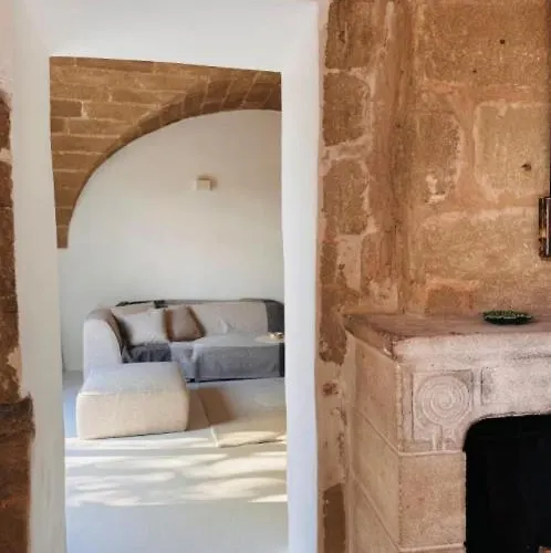 Architect's House With Pool Near Uzes 펜션